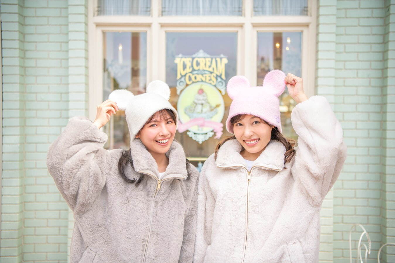 東京ディズニーリゾート“ふわもこ”グッズ、耳付きコーデュロイキャップ＆ふんわりイヤーマフなど｜写真36