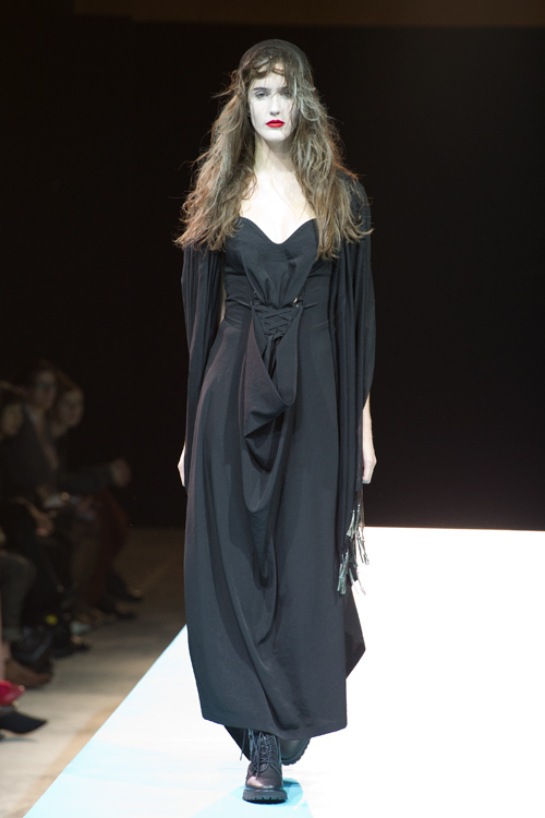 ヨウジヤマモト(Yohji Yamamoto) 2011年春夏ウィメンズコレクション  - 写真13