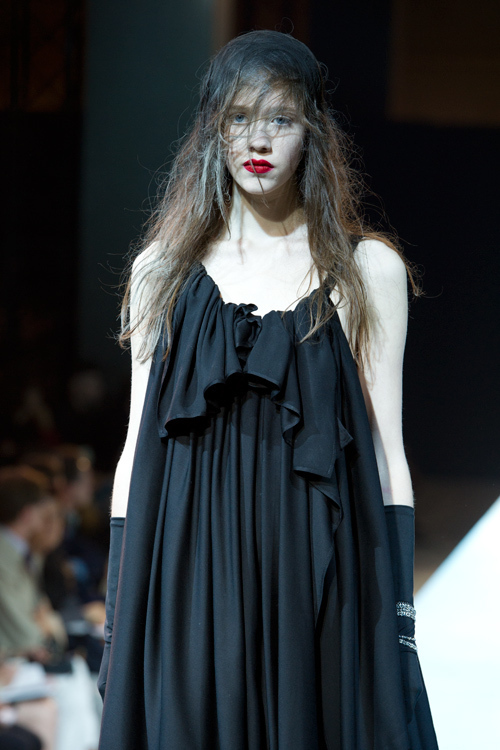 ヨウジヤマモト(Yohji Yamamoto) 2011年春夏ウィメンズコレクション  - 写真38