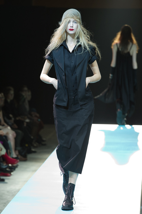 ヨウジヤマモト(Yohji Yamamoto) 2011年春夏ウィメンズコレクション  - 写真39