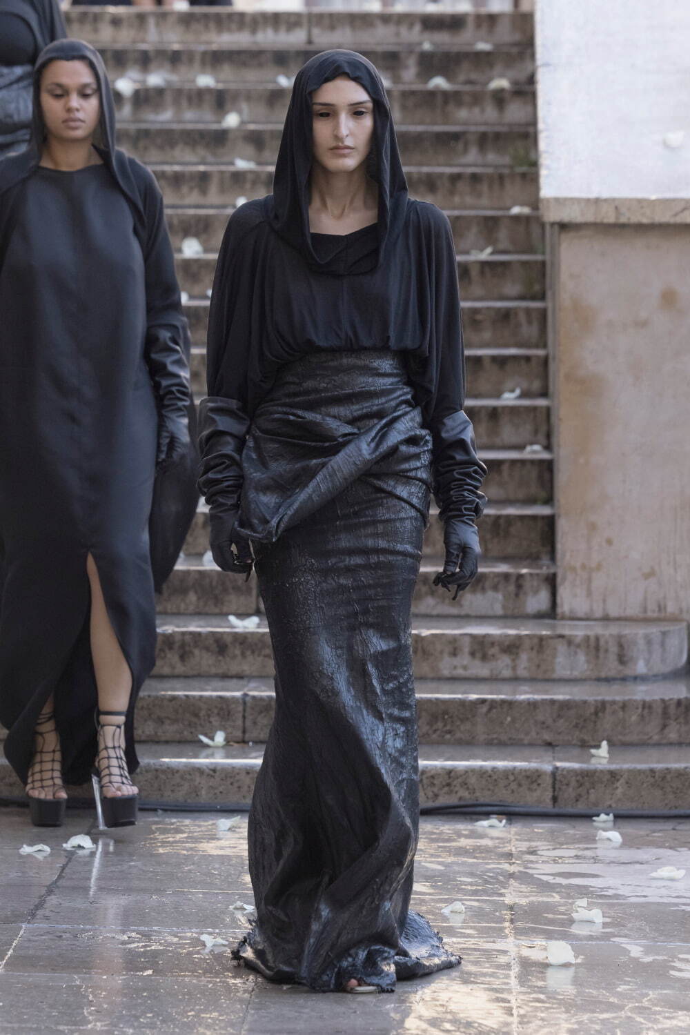 リック・オウエンス(Rick Owens) 2025年春夏ウィメンズコレクション  - 写真32