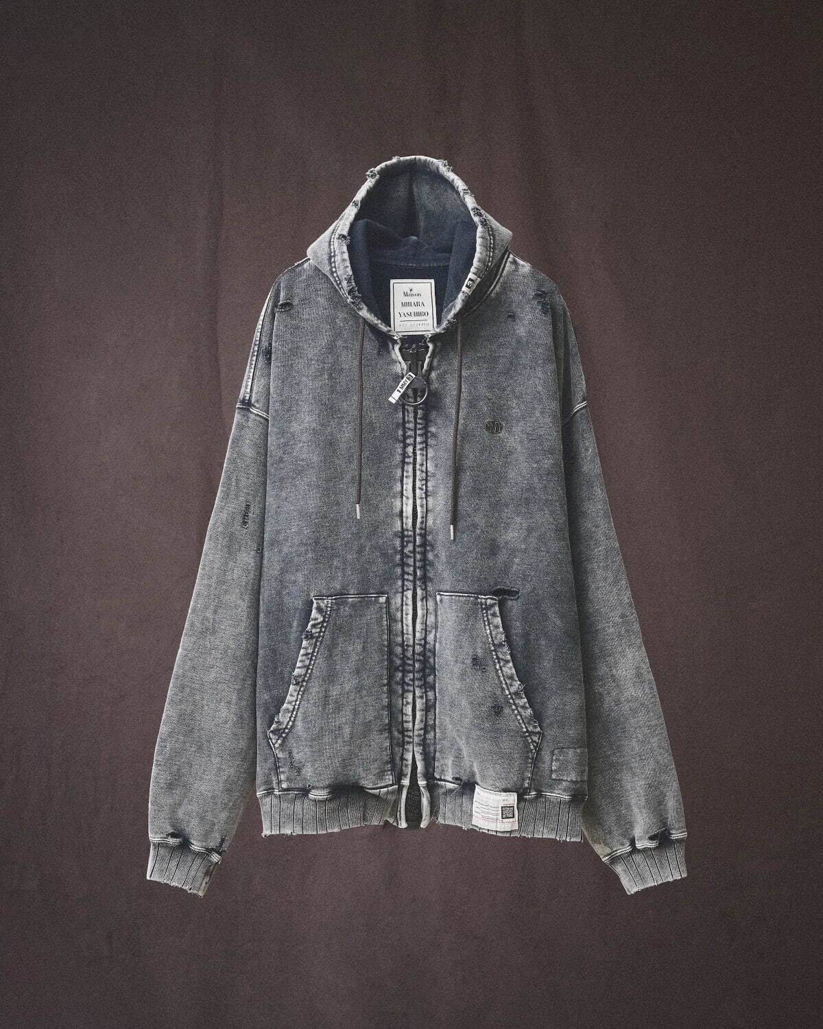 〈メンズ・メゾン ミハラヤスヒロ〉 Distressed Zip-up PARKA 69,300円