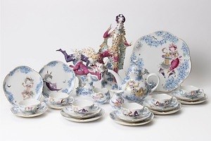 “現代マイセンの巨匠”ハインツ・ヴェルナーの展覧会が泉屋博古館東京で、名窯・マイセンの磁器を公開