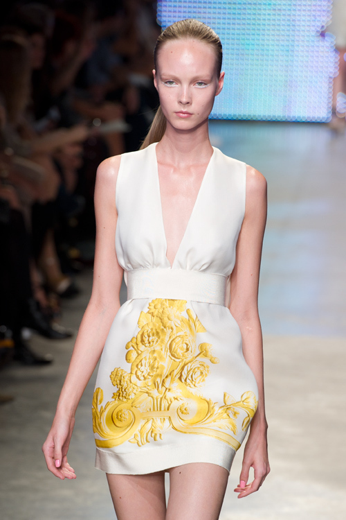 ジャンバティスタ ヴァリ(GiAMBATTiSTA VALLi) 2011年春夏ウィメンズコレクション  - 写真46