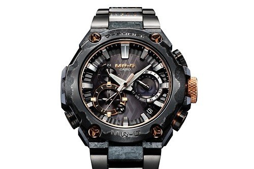 G-SHOCK最上位「MR-G」“日本刀”モチーフの腕時計、1点づつ異なる波模様の刃文ベゼル