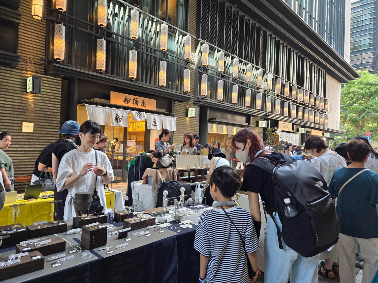 蚤の市「オールドニューマーケット」日本橋・コレド室町仲通りで、アクセサリーや暮らしの道具約90店舗｜写真18