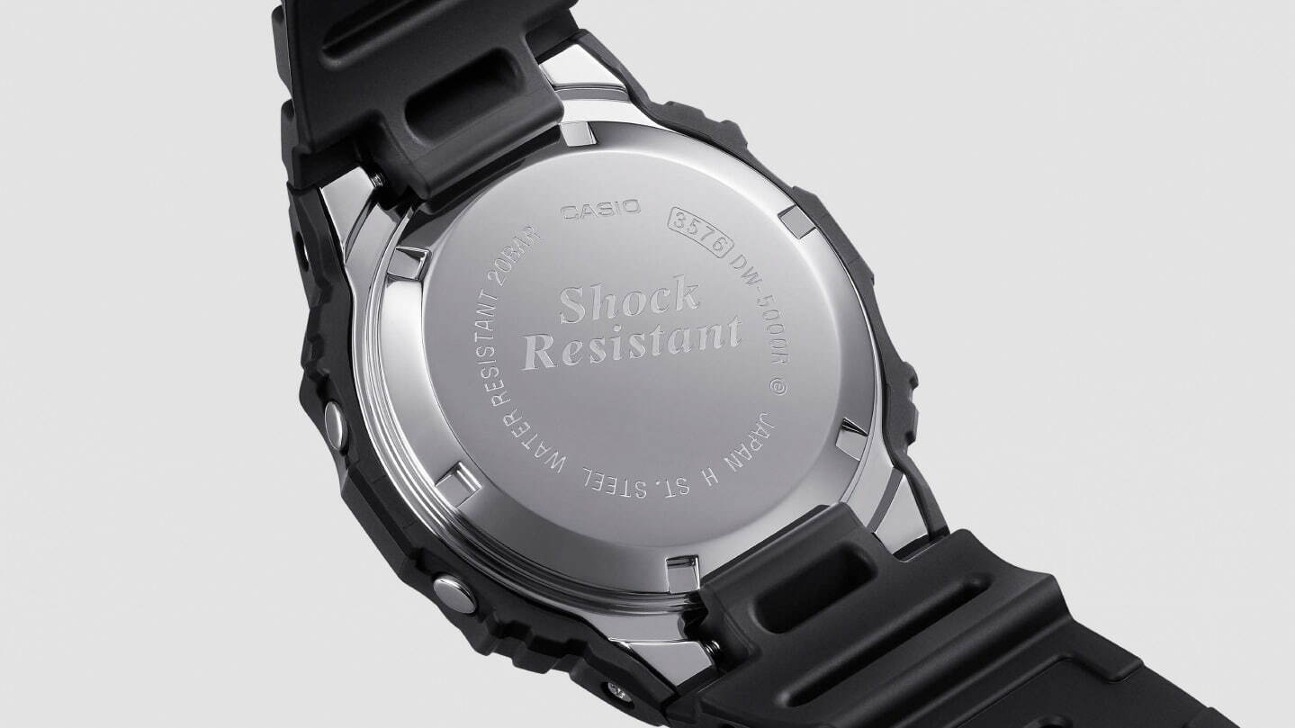 カシオ(Casio), ジーショック(G-SHOCK) DW-5000R｜写真2