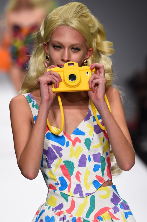 モスキーノ(MOSCHINO) 2015年春夏ウィメンズコレクション  - 写真31