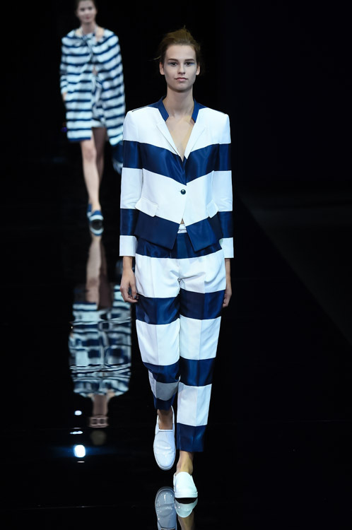 エンポリオ アルマーニ(EMPORIO ARMANI) 2015年春夏ウィメンズコレクション  - 写真30