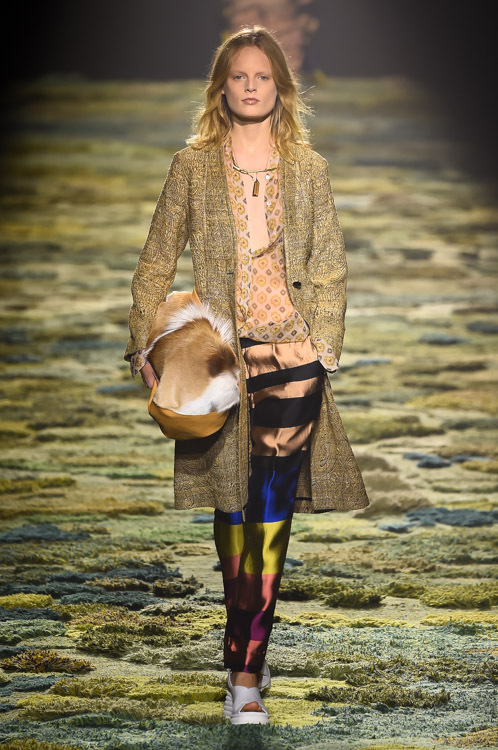 ドリス ヴァン ノッテン(DRIES VAN NOTEN) 2015年春夏ウィメンズコレクション  - 写真1