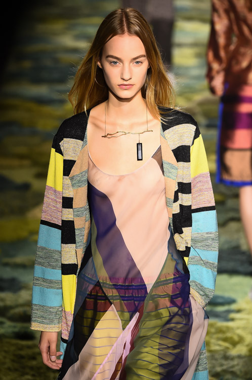 ドリス ヴァン ノッテン(DRIES VAN NOTEN) 2015年春夏ウィメンズコレクション  - 写真17