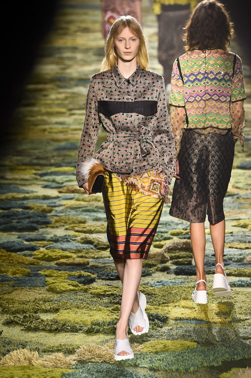 ドリス ヴァン ノッテン(DRIES VAN NOTEN) 2015年春夏ウィメンズコレクション  - 写真23