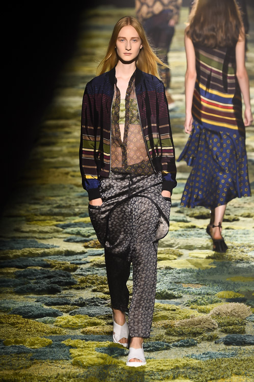 ドリス ヴァン ノッテン(DRIES VAN NOTEN) 2015年春夏ウィメンズコレクション  - 写真43