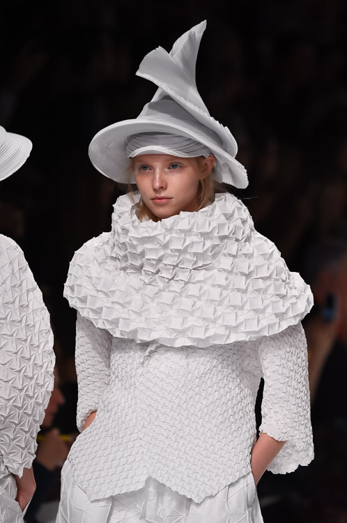 イッセイ ミヤケ(ISSEY MIYAKE) 2015年春夏ウィメンズコレクション  - 写真8