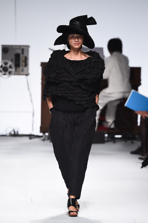 イッセイ ミヤケ(ISSEY MIYAKE) 2015年春夏ウィメンズコレクション  - 写真65