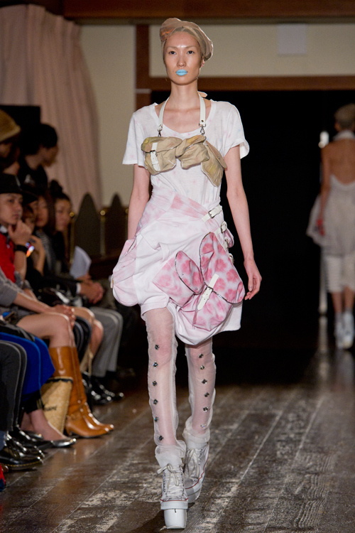 ノゾミ イシグロ オートクチュール(NOZOMI ISHIGURO Haute Couture) 2011年春夏ウィメンズコレクション  - 写真10