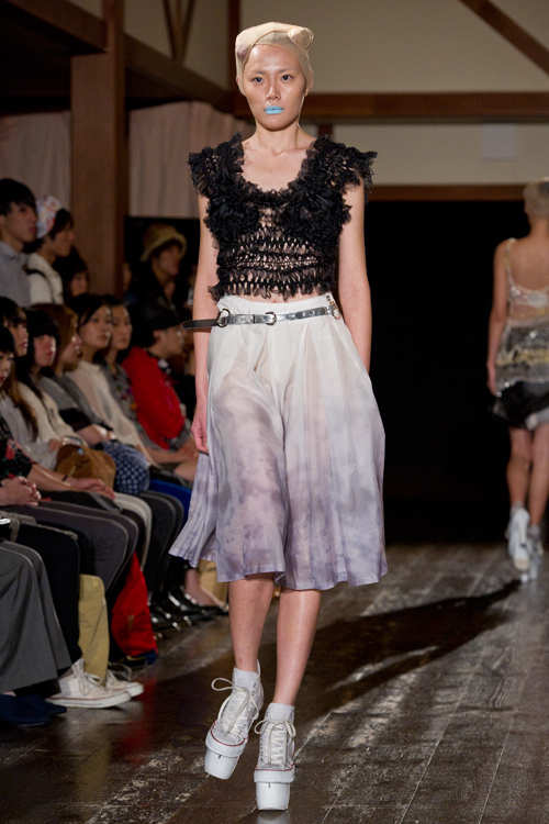 ノゾミ イシグロ オートクチュール(NOZOMI ISHIGURO Haute Couture) 2011年春夏ウィメンズコレクション  - 写真32