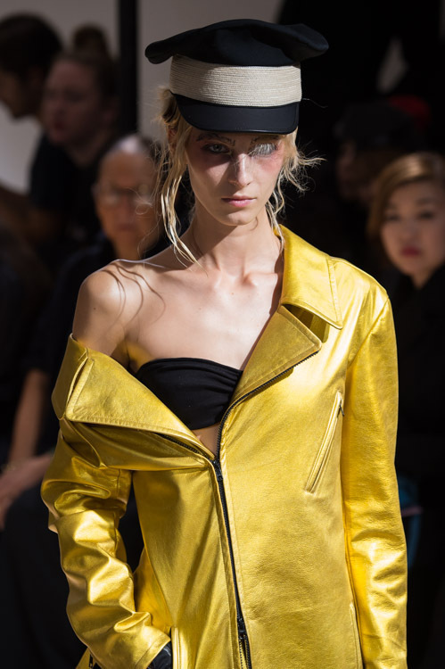 ヨウジヤマモト(Yohji Yamamoto) 2015年春夏ウィメンズコレクション  - 写真35