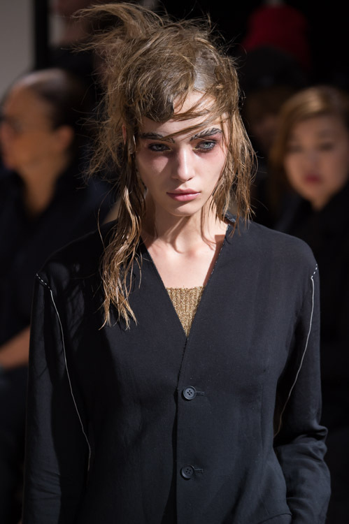 ヨウジヤマモト(Yohji Yamamoto) 2015年春夏ウィメンズコレクション  - 写真53