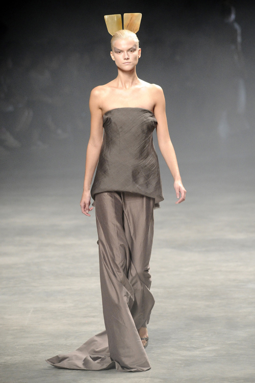 リック・オウエンス(Rick Owens) 2011年春夏ウィメンズコレクション  - 写真15