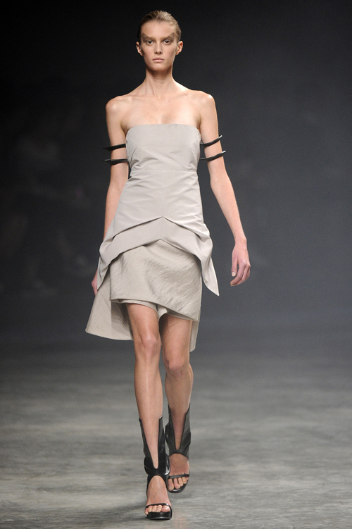 リック・オウエンス(Rick Owens) 2011年春夏ウィメンズコレクション  - 写真17