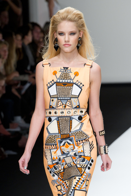 ホリー フルトン(Holly Fulton) 2011年春夏ウィメンズコレクション  - 写真9