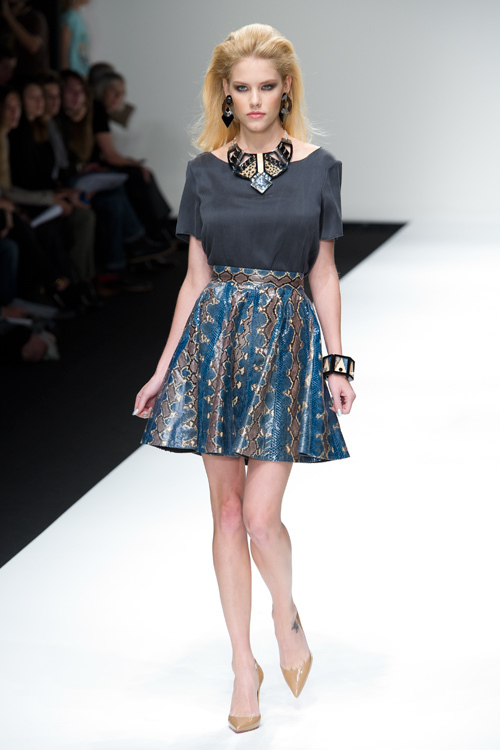 ホリー フルトン(Holly Fulton) 2011年春夏ウィメンズコレクション  - 写真23