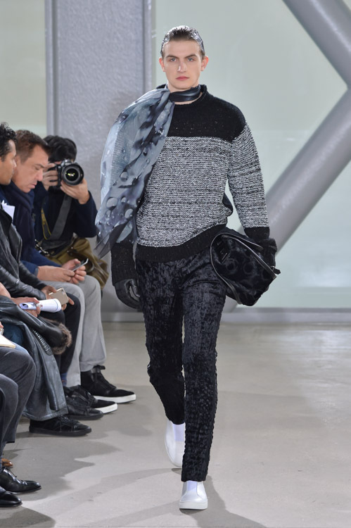 イッセイ ミヤケ メン(ISSEY MIYAKE MEN) 2015-16年秋冬メンズコレクション  - 写真37