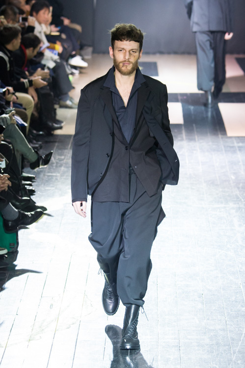 ヨウジヤマモト(Yohji Yamamoto) 2015-16年秋冬メンズコレクション  - 写真4