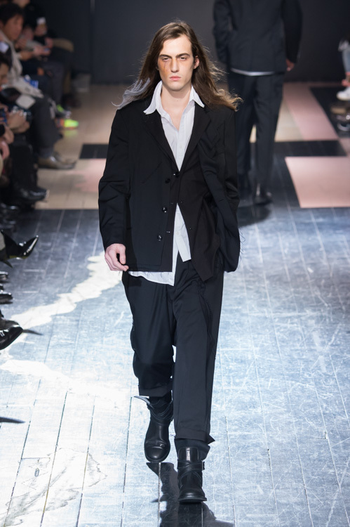 ヨウジヤマモト(Yohji Yamamoto) 2015-16年秋冬メンズコレクション  - 写真23