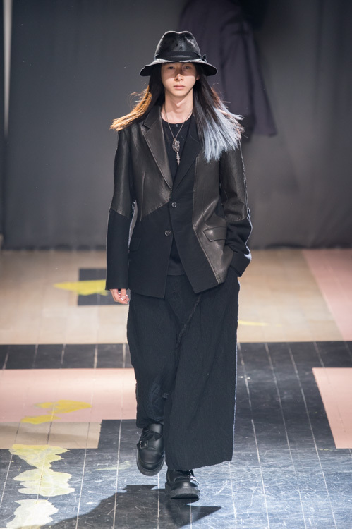 ヨウジヤマモト(Yohji Yamamoto) 2015-16年秋冬メンズコレクション  - 写真45