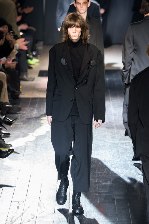 ヨウジヤマモト(Yohji Yamamoto) 2015-16年秋冬メンズコレクション  - 写真97