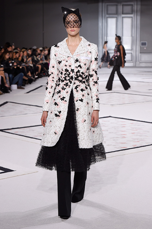 ジャンバティスタ ヴァリ オートクチュール(GiAMBATTiSTA VALLi Haute Couture) 2015年春夏ウィメンズコレクション  - 写真17