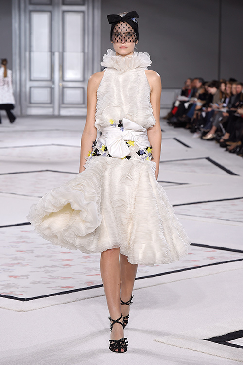 ジャンバティスタ ヴァリ オートクチュール(GiAMBATTiSTA VALLi Haute Couture) 2015年春夏ウィメンズコレクション  - 写真20