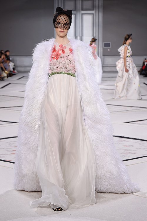 ジャンバティスタ ヴァリ オートクチュール(GiAMBATTiSTA VALLi Haute Couture) 2015年春夏ウィメンズコレクション  - 写真35