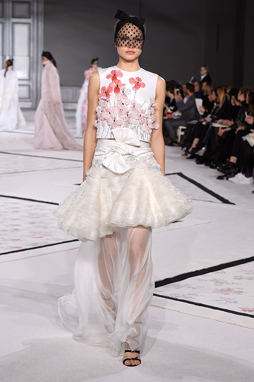 ジャンバティスタ ヴァリ オートクチュール(GiAMBATTiSTA VALLi Haute Couture) 2015年春夏ウィメンズコレクション  - 写真37