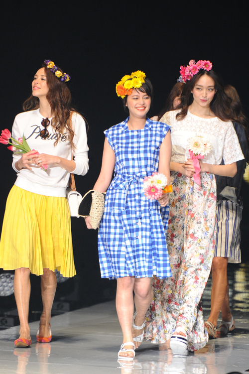 東京ランウェイ 2015SS 3rdステージ - 石田ニコルがセクシーなランジェリー姿披露｜写真35