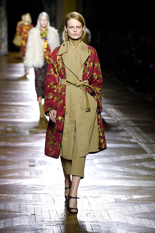 ドリス ヴァン ノッテン(DRIES VAN NOTEN) 2015-16年秋冬ウィメンズコレクション  - 写真3