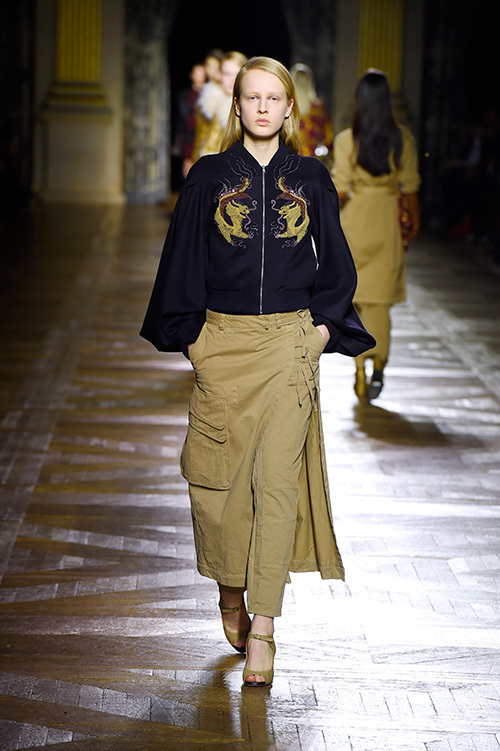 ドリス ヴァン ノッテン(DRIES VAN NOTEN) 2015-16年秋冬ウィメンズコレクション  - 写真8