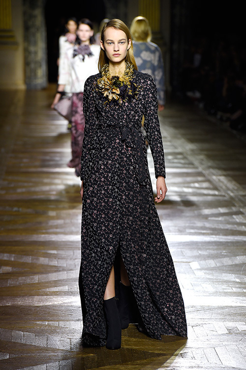 ドリス ヴァン ノッテン(DRIES VAN NOTEN) 2015-16年秋冬ウィメンズコレクション  - 写真52