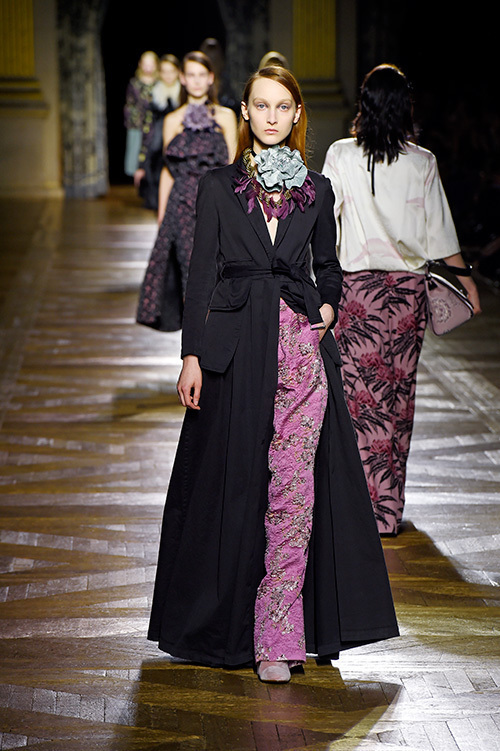 ドリス ヴァン ノッテン(DRIES VAN NOTEN) 2015-16年秋冬ウィメンズコレクション  - 写真55