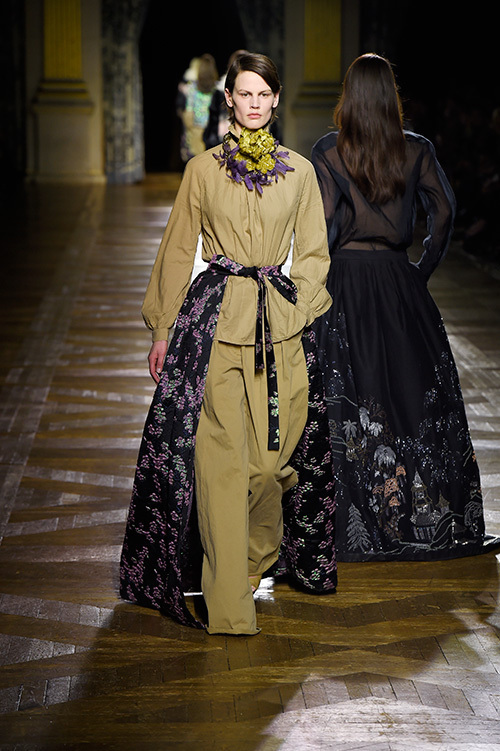 ドリス ヴァン ノッテン(DRIES VAN NOTEN) 2015-16年秋冬ウィメンズコレクション  - 写真68