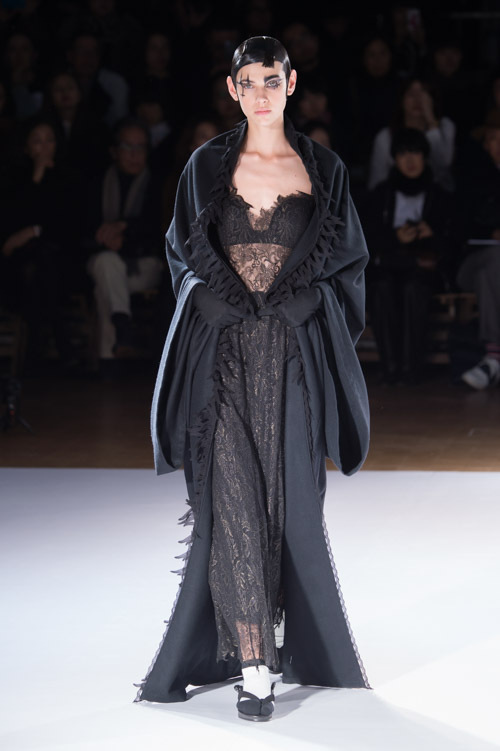 ヨウジヤマモト(Yohji Yamamoto) 2015-16年秋冬ウィメンズコレクション  - 写真64