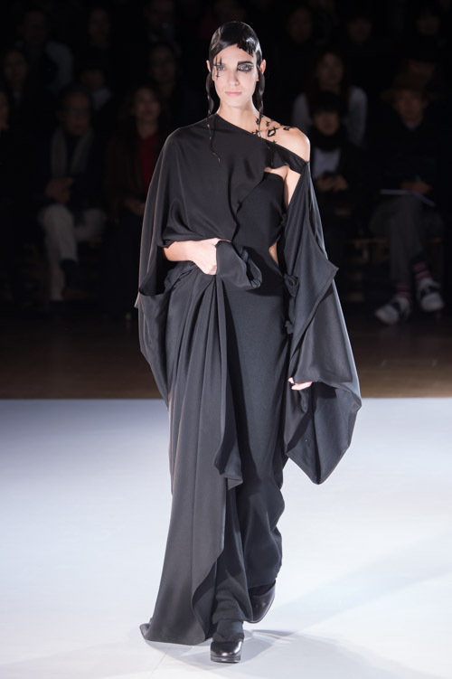 ヨウジヤマモト(Yohji Yamamoto) 2015-16年秋冬ウィメンズコレクション  - 写真66