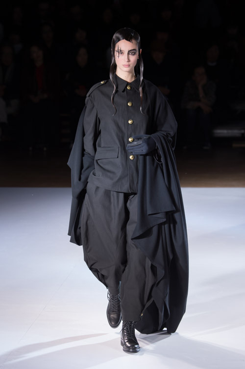 ヨウジヤマモト(Yohji Yamamoto) 2015-16年秋冬ウィメンズコレクション  - 写真80