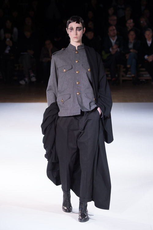 ヨウジヤマモト(Yohji Yamamoto) 2015-16年秋冬ウィメンズコレクション  - 写真83