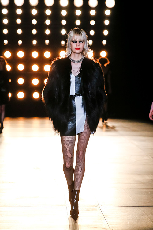 サンローラン(Saint Laurent) 2015-16年秋冬ウィメンズコレクション  - 写真31