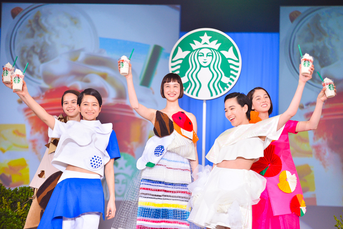 スターバックス(Starbucks Coffee) フルーツ-オン-トップ-ヨーグルト｜写真9