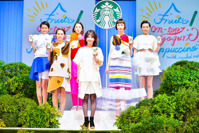 スターバックス(Starbucks Coffee) フルーツ-オン-トップ-ヨーグルト｜写真14