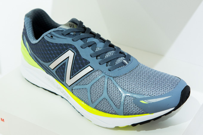 ニューバランス(New Balance) CRT300H WR996｜写真2